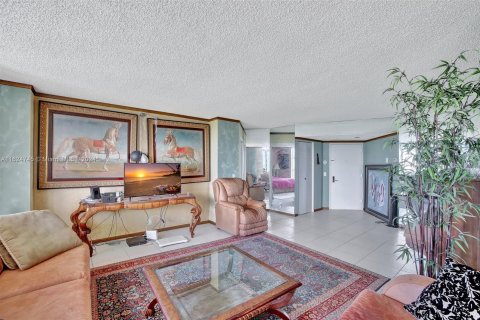 Copropriété à vendre à Aventura, Floride: 2 chambres, 126.44 m2 № 1272760 - photo 7