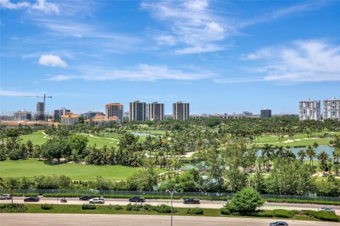 Condo in Aventura, Florida, 2 bedrooms  № 1272760 - photo 15