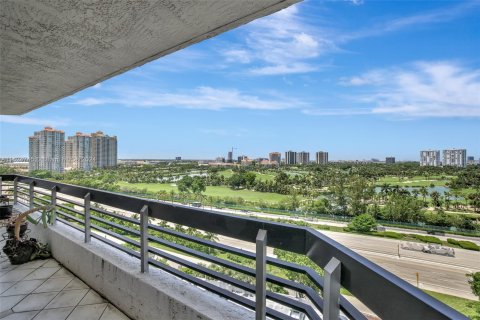 Condo in Aventura, Florida, 2 bedrooms  № 1272760 - photo 2