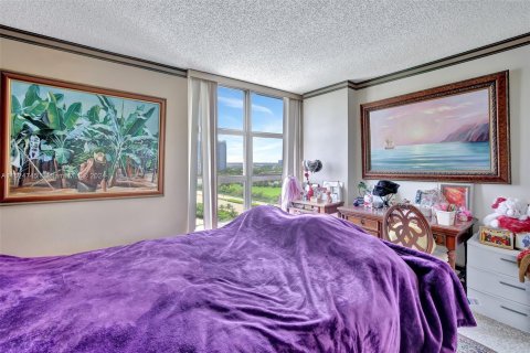 Condo in Aventura, Florida, 2 bedrooms  № 1272760 - photo 25