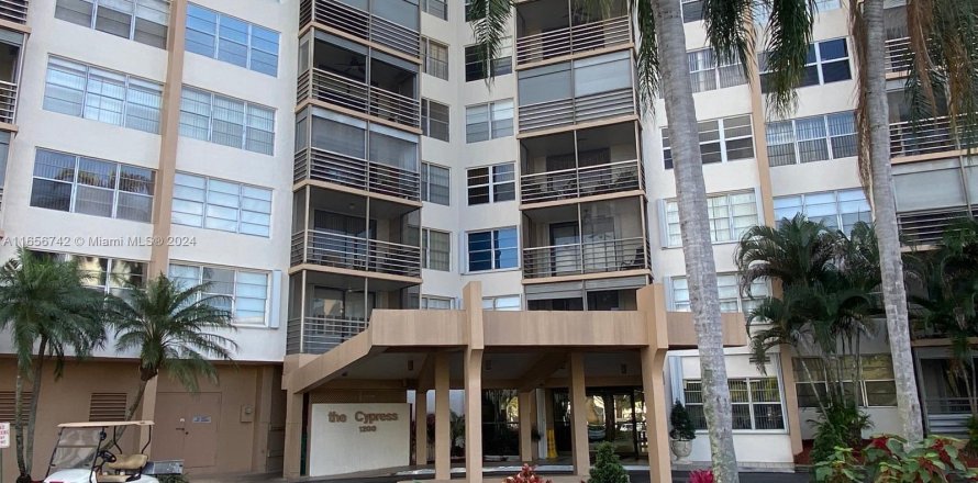 Condo à Pembroke Pines, Floride, 2 chambres  № 1357047