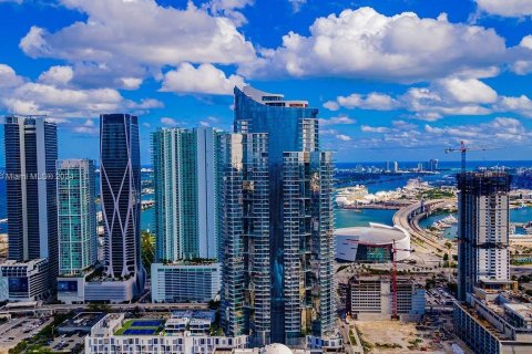 Condominio en venta en Miami, Florida, 1 dormitorio, 108.6 m2 № 1225405 - foto 12