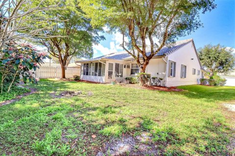 House in Lake Worth, Florida 3 bedrooms, 190.54 sq.m. № 1031921 - photo 4