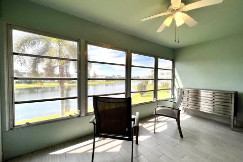Condo in West Palm Beach, Florida, 2 bedrooms  № 1031881 - photo 9