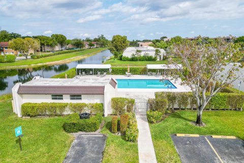 Villa ou maison à vendre à West Palm Beach, Floride: 2 chambres, 93 m2 № 1031882 - photo 6