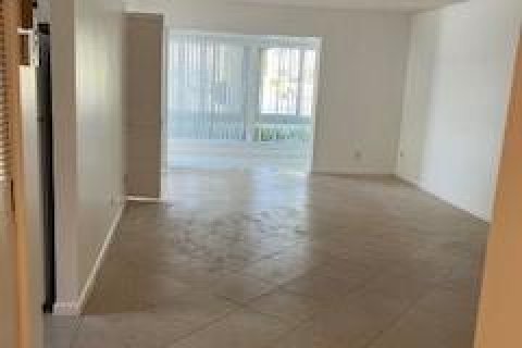 Condo in Boynton Beach, Florida, 2 bedrooms  № 1171124 - photo 7