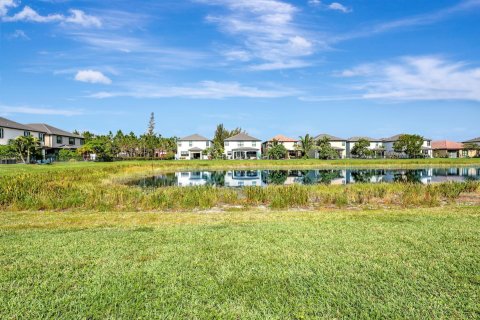 Villa ou maison à vendre à Lake Worth, Floride: 5 chambres, 260.96 m2 № 1171167 - photo 14