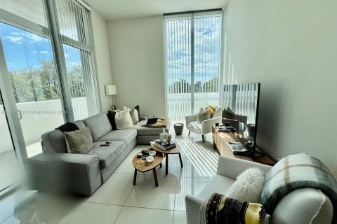 Condominio en venta en Miami, Florida, 1 dormitorio, 57.23 m2 № 1040116 - foto 5