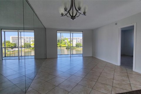 Copropriété à vendre à Aventura, Floride: 1 chambre, 71.35 m2 № 1241278 - photo 7