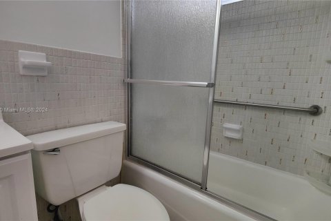 Condo in Aventura, Florida, 1 bedroom  № 1241278 - photo 19