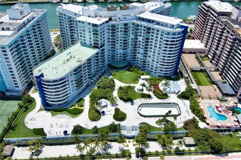 Condominio en venta en Miami Beach, Florida, 2 dormitorios, 126.35 m2 № 1021710 - foto 22