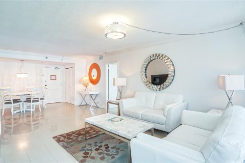 Copropriété à vendre à Miami Beach, Floride: 2 chambres, 89.19 m2 № 1079684 - photo 14