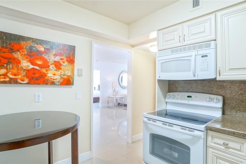 Copropriété à vendre à Miami Beach, Floride: 2 chambres, 89.19 m2 № 1079684 - photo 15