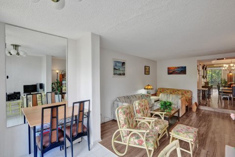 Condo in Lauderhill, Florida, 1 bedroom  № 1079736 - photo 27