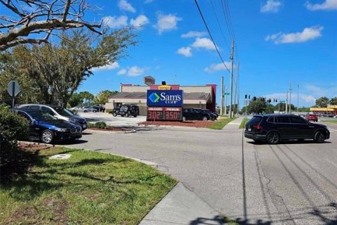 Commercial property in New Port Richey, Florida № 1339176 - photo 19