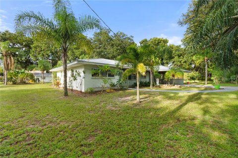 House in Lakeland, Florida 3 bedrooms, 183.95 sq.m. № 1339216 - photo 2