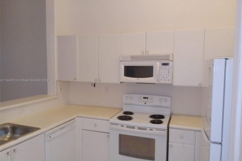 Condominio en venta en Homestead, Florida, 2 dormitorios, 86.4 m2 № 1031355 - foto 2