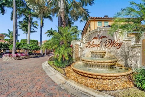 Villa ou maison à vendre à Aventura, Floride: 3 chambres, 221.11 m2 № 1031321 - photo 16