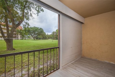 Condominio en venta en Lauderhill, Florida, 2 dormitorios № 1031271 - foto 5