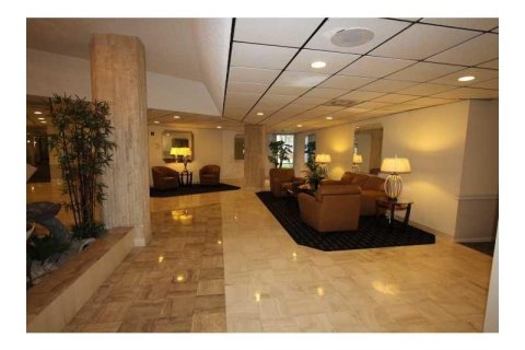 Copropriété à vendre à Coral Springs, Floride: 2 chambres, 125.42 m2 № 1043095 - photo 18