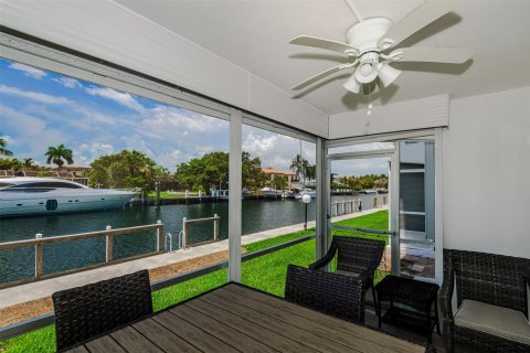 Condominio en venta en Hallandale Beach, Florida, 1 dormitorio, 65.03 m2 № 1210491 - foto 20