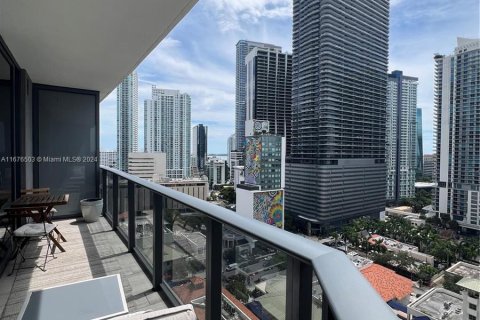 Condo in Miami, Florida, 1 bedroom  № 1401386 - photo 15