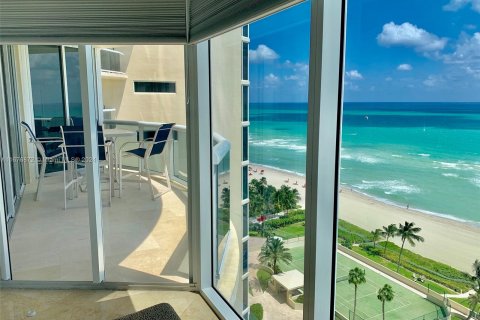 Condo in Sunny Isles Beach, Florida, 3 bedrooms  № 1401429 - photo 3