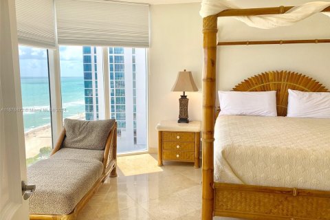 Condo in Sunny Isles Beach, Florida, 3 bedrooms  № 1401429 - photo 7