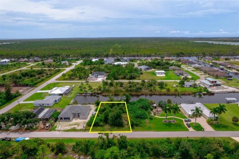 Terreno en venta en Port Charlotte, Florida № 1346547 - foto 4