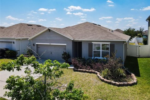 Villa ou maison à louer à Kissimmee, Floride: 4 chambres, 171.5 m2 № 1352289 - photo 12