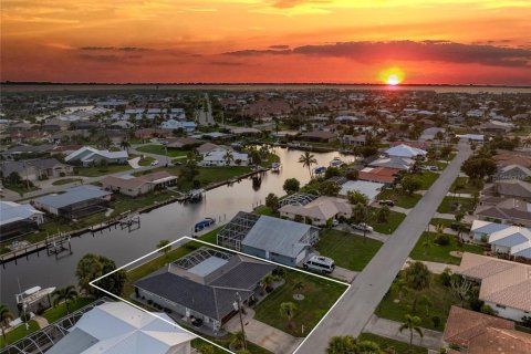 Villa ou maison à vendre à Punta Gorda, Floride: 4 chambres, 178.93 m2 № 1260567 - photo 27