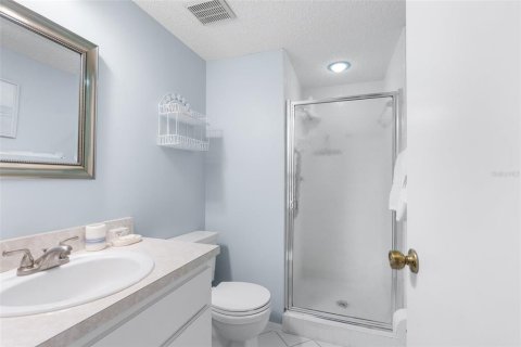 Condo in New Port Richey, Florida, 2 bedrooms  № 1307843 - photo 18