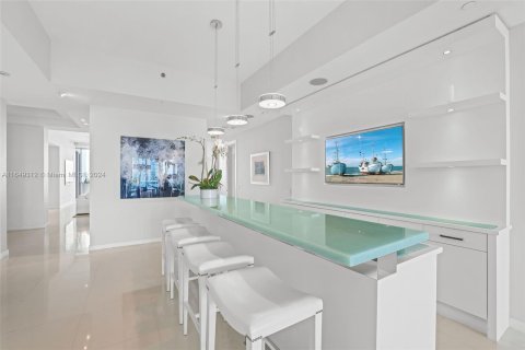 Condo in Miami Beach, Florida, 3 bedrooms  № 1345815 - photo 28