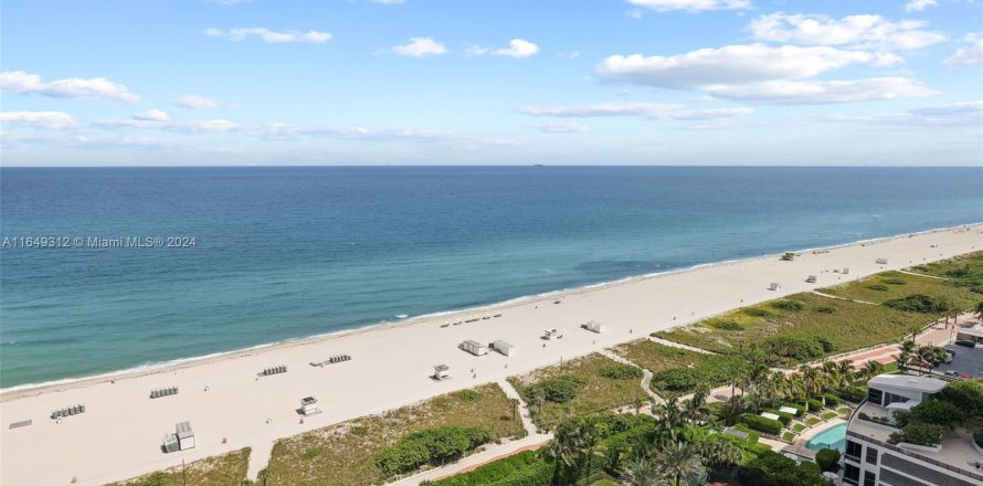 Condo à Miami Beach, Floride, 3 chambres  № 1345815