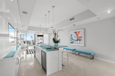 Condo in Miami Beach, Florida, 3 bedrooms  № 1345815 - photo 21