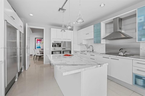 Copropriété à vendre à Miami Beach, Floride: 3 chambres, 369.94 m2 № 1345815 - photo 19