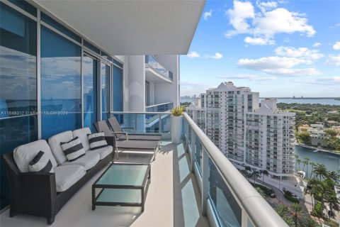 Condo in Miami Beach, Florida, 3 bedrooms  № 1345815 - photo 25