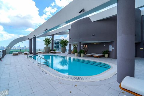 Condo in Miami, Florida, 1 bedroom  № 1345734 - photo 22