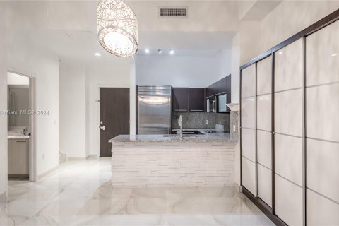 Copropriété à vendre à Miami, Floride: 2 chambres, 133.41 m2 № 1345785 - photo 4