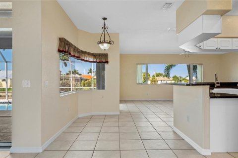 Villa ou maison à vendre à Punta Gorda, Floride: 3 chambres, 277.5 m2 № 1067195 - photo 15