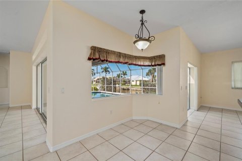 Villa ou maison à vendre à Punta Gorda, Floride: 3 chambres, 277.5 m2 № 1067195 - photo 16