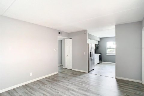 Condominio en venta en Saint Cloud, Florida, 2 dormitorios, 72.84 m2 № 1067196 - foto 4