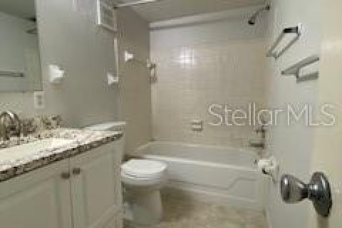 Condo in Tampa, Florida, 2 bedrooms  № 1383161 - photo 14