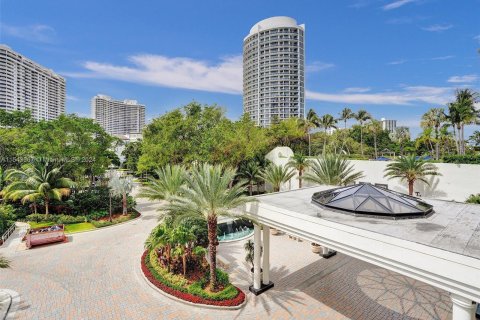 Copropriété à vendre à Aventura, Floride: 2 chambres, 141.21 m2 № 1045082 - photo 25