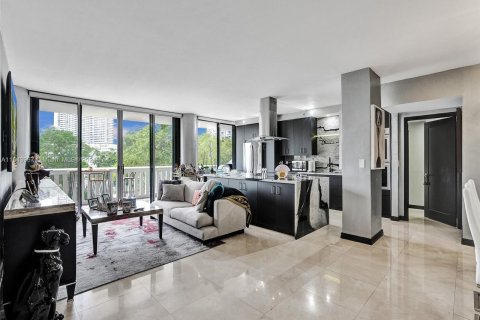 Copropriété à vendre à Aventura, Floride: 2 chambres, 141.21 m2 № 1045082 - photo 3