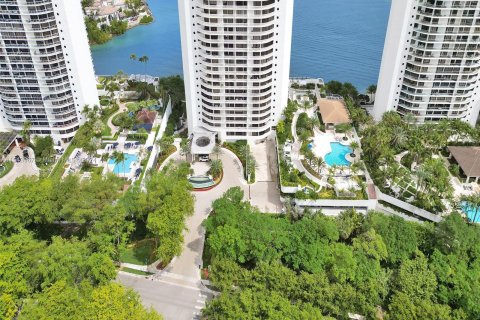 Copropriété à vendre à Aventura, Floride: 2 chambres, 141.21 m2 № 1045082 - photo 30