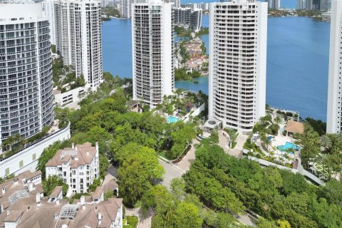 Condo in Aventura, Florida, 2 bedrooms  № 1045082 - photo 29