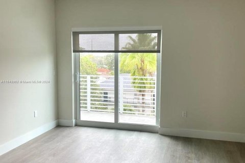 Copropriété à vendre à Hollywood, Floride: 1 chambre, 62.89 m2 № 1045081 - photo 10