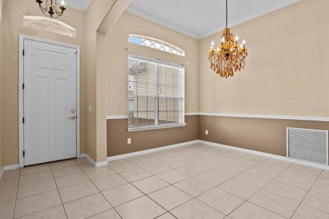 House in Davenport, Florida 5 bedrooms, 265.14 sq.m. № 1361192 - photo 5