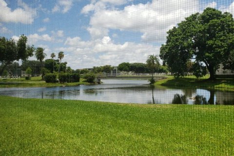 Condominio en alquiler en Coconut Creek, Florida, 3 dormitorios, 103.96 m2 № 1357096 - foto 8